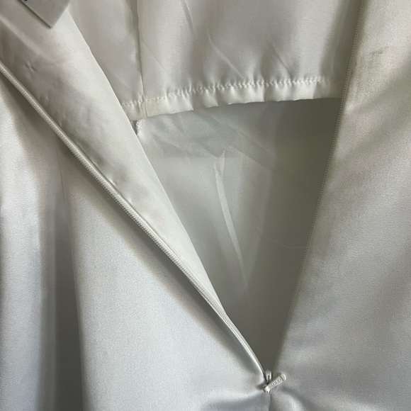 Aspeed White Strap Beaded/Embroidered Floral Wedding Dress. Size Small. - Picture 10 of 14